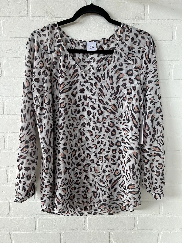 women's stylish topsTop Long Sleeve By Cabi In Animal Print, Size: S