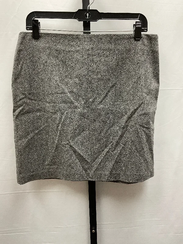 women's handmade casual skirtsGrey Skirt Mini & Short Gap, Size 10