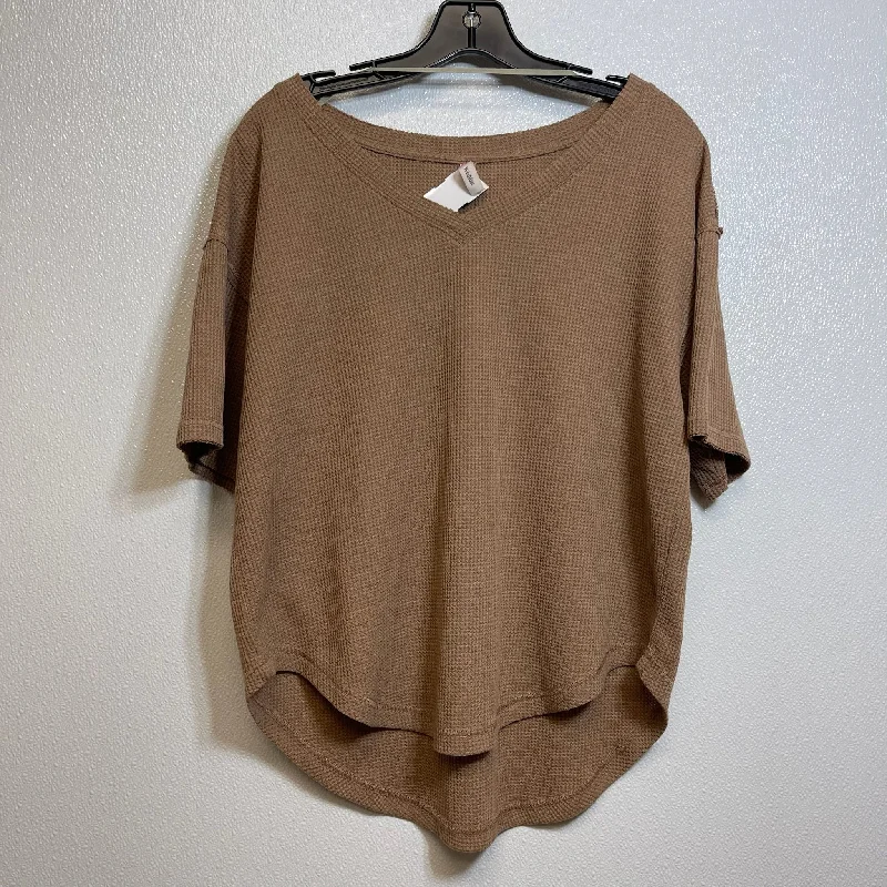 women's tops that offer a perfect blend of style, comfort, and affordabilityTop Short Sleeve Basic By Wishlist In Chocolate, Size: S