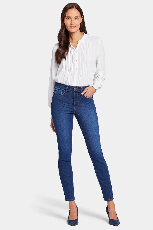 women's denim jeans with lace trimAmi Skinny Jeans In Petite - Cooper