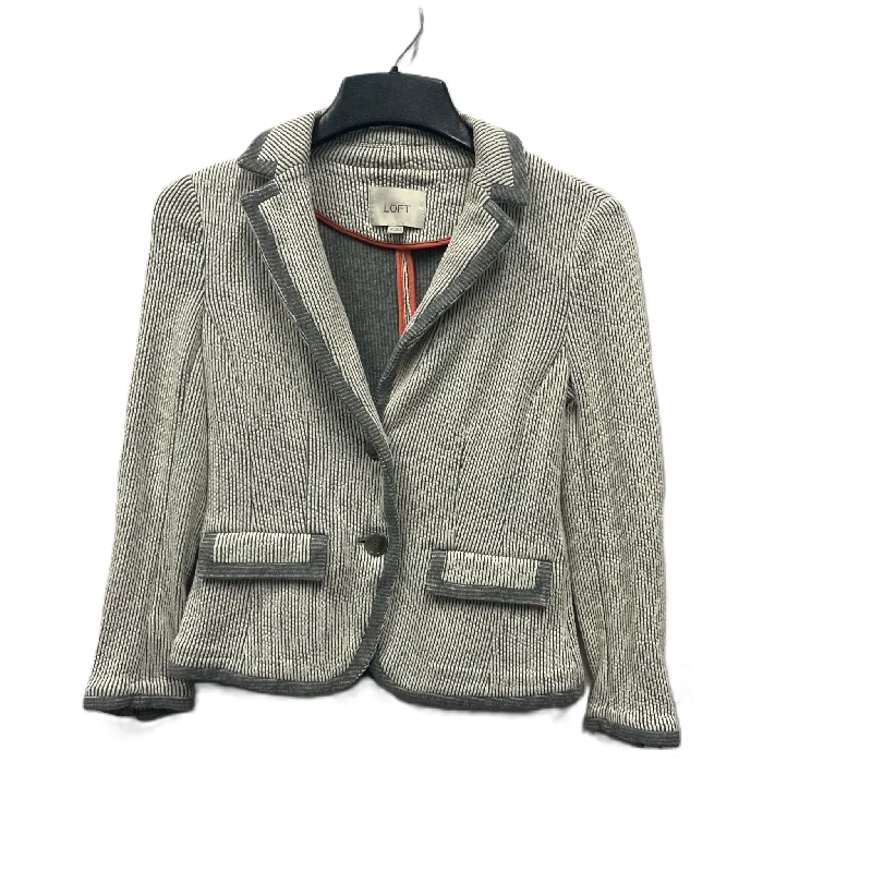 women's coats for countryside strollsBlazer By Loft In Grey, Size: Xs