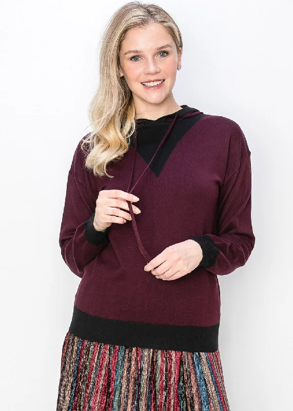 Quick-Dry SweatersBurgundy Knit Hoodie with Black Accent